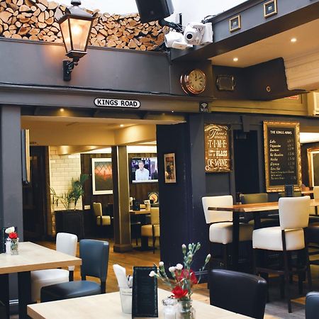 The Kings Arms Hotel Swindon Exterior photo