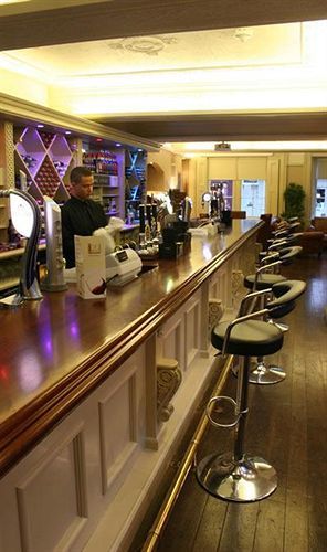 The Kings Arms Hotel Swindon Exterior photo